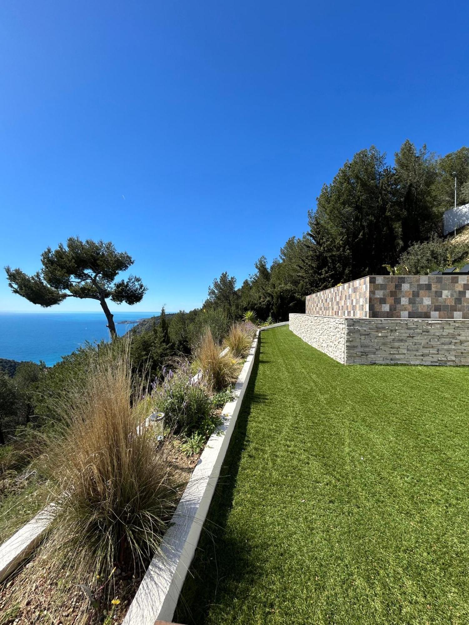 Eze - Appartement Dans Bas De Villa Avec Piscine Pres De Monaco Bagian luar foto